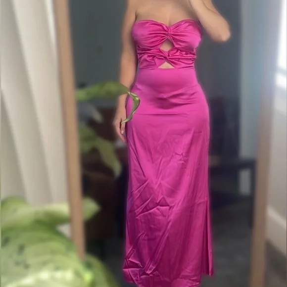 Pink Ruched Strapless Sheath Dress for Cocktail - Picture 3 of 3
